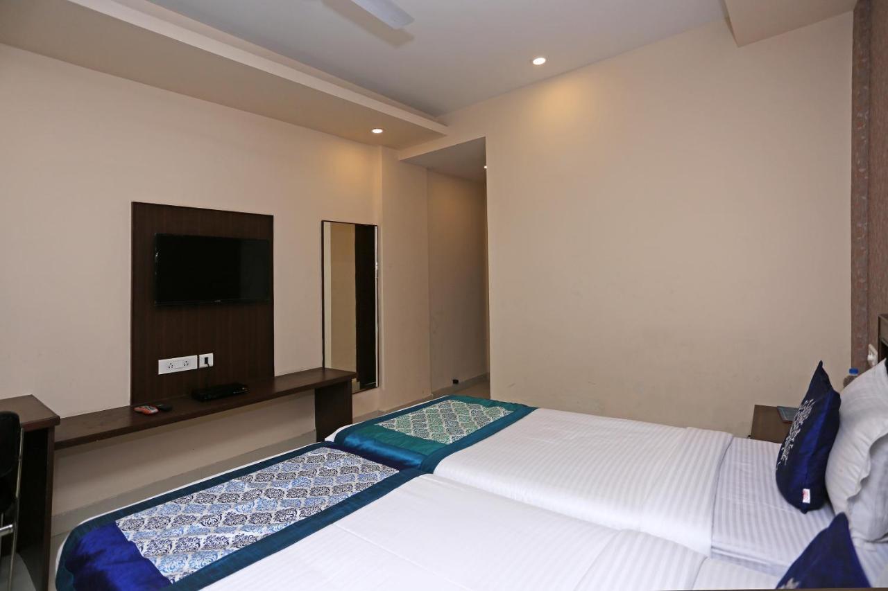 Hotel Railview Bhubaneswar Eksteriør billede